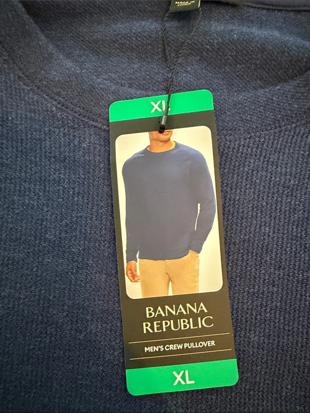 Banana Republic Men's soft Crewneck Sweater in Navy Blue size XL